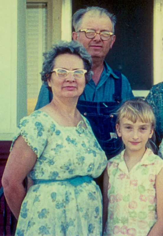Sylvia with Dad and Mom